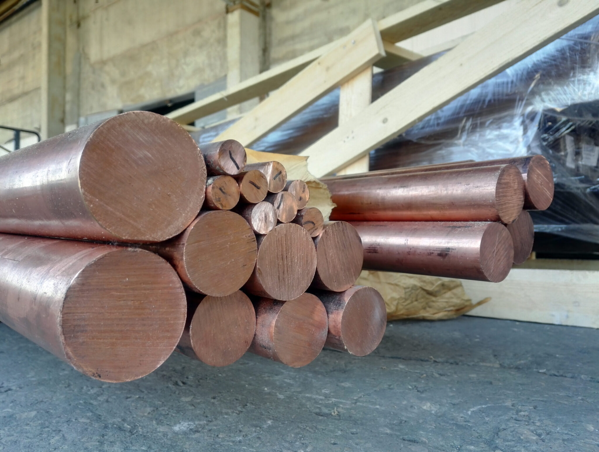 copper-rods-of-round-billets-various-diameters-in-warehouse