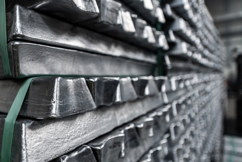 Aluminum ingot